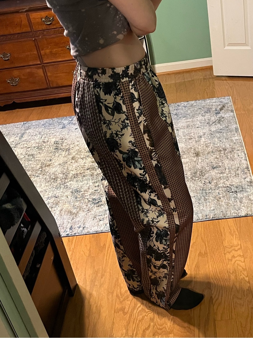 FARROW Stretch-Waist Mixed Print Silky Fabric Pants - Size M